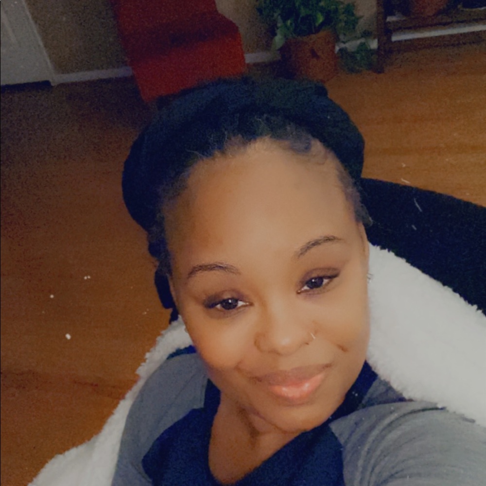 Meet your Posher, Tiffany